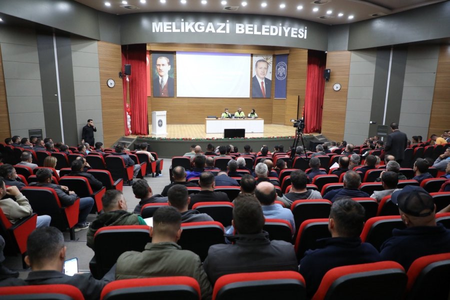 Melikgazi Personeline Trafik Güvenliği Eğitimi Verildi