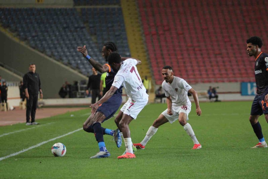Trendyol Süper Lig: Atakaş Hatayspor: 2 - Başakşehir: 4 (maç Sonucu)
