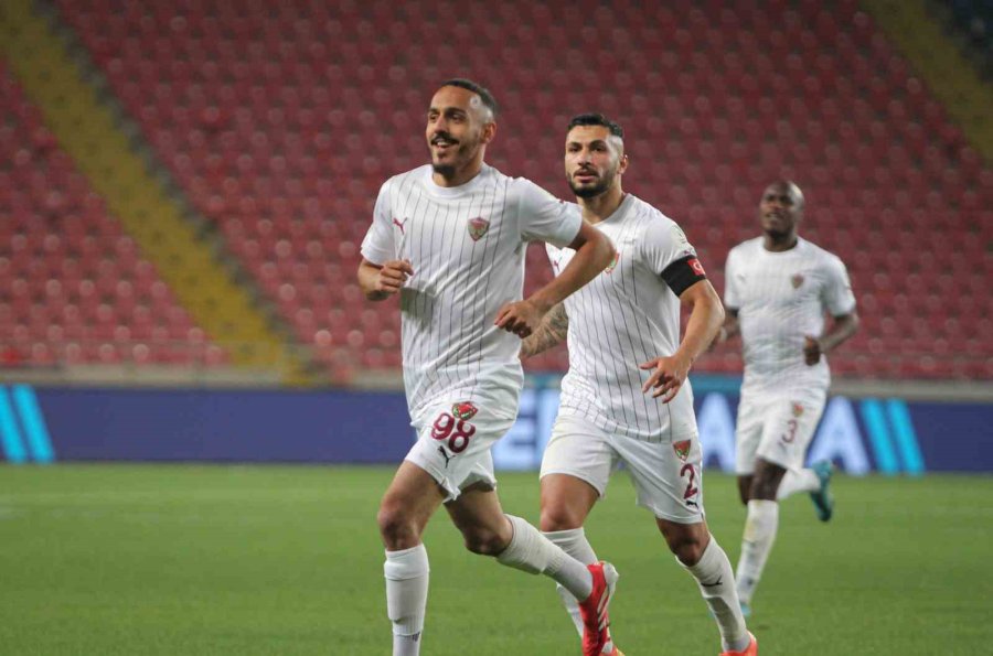 Trendyol Süper Lig: Atakaş Hatayspor: 2 - Başakşehir: 4 (maç Sonucu)