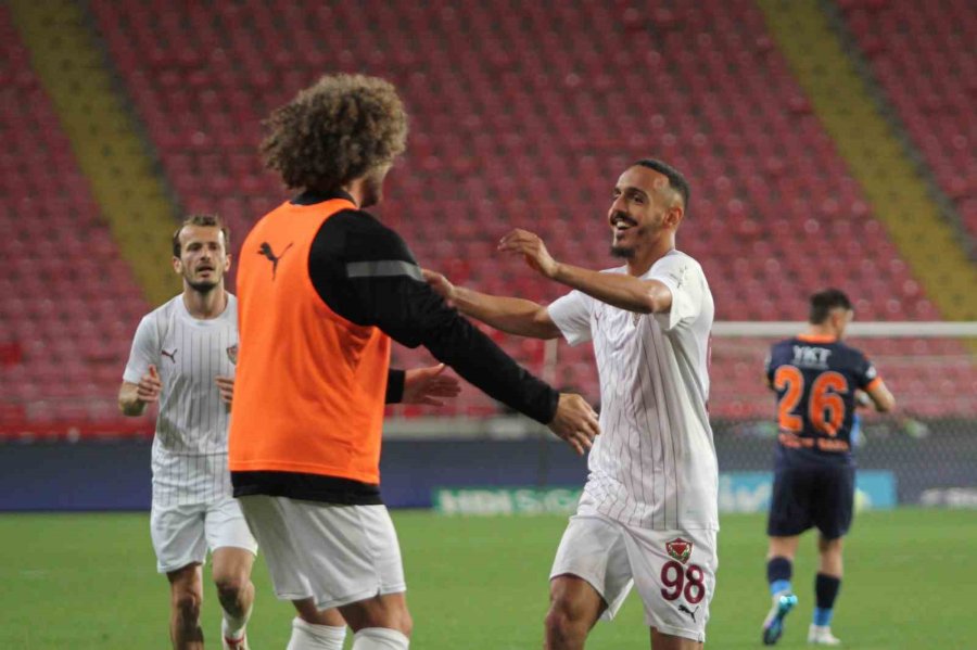 Trendyol Süper Lig: Atakaş Hatayspor: 2 - Başakşehir: 4 (maç Sonucu)