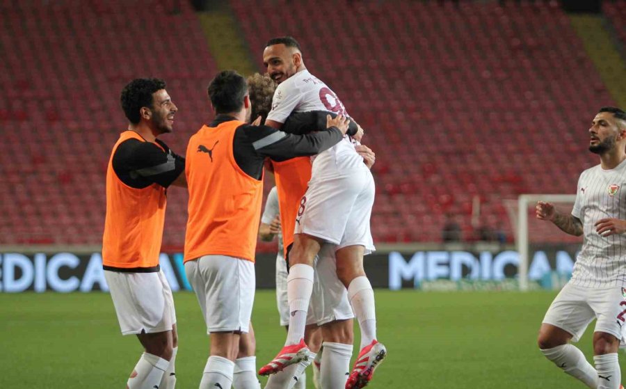 Trendyol Süper Lig: Atakaş Hatayspor: 2 - Başakşehir: 4 (maç Sonucu)