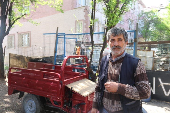 4 Kilidi Kırılıp Çalınan Motosikletini Bu Kez Gemi Zinciriyle Bağladı