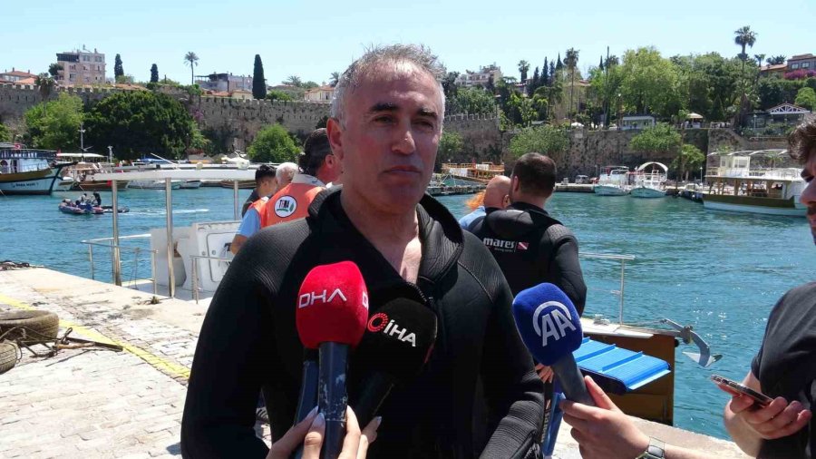 Antalya’da 35 Gönüllü Dalgıç Denizin Dibini Temizledi, Çıkanlar Pes Dedirtti