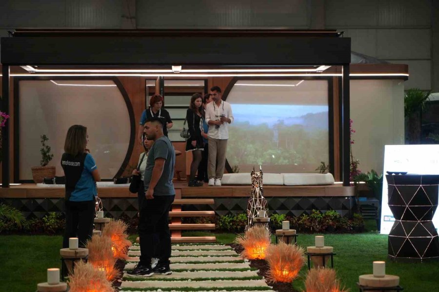 Antalya’da Akıllı Evler Doğayla Buluştu, Fuar Ziyaretçileri Hayran Kaldı