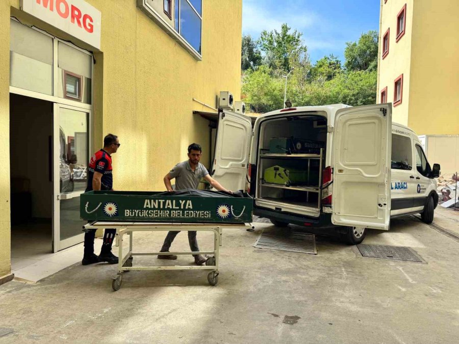 Gazipaşa’da 2 Çocuk Babası Depo İçerisinde Ölü Bulundu