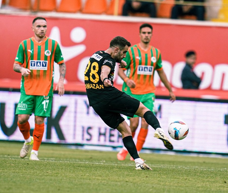 Ramazan Civelek 3. Golünü Attı