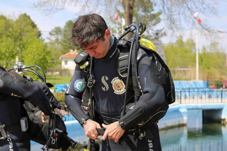 Balık Adamlar Kampa Girdi