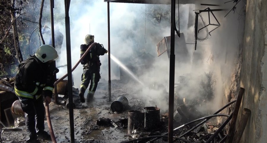 Alanya’da Anız Yangının Sıçradığı Daire Küle Döndü
