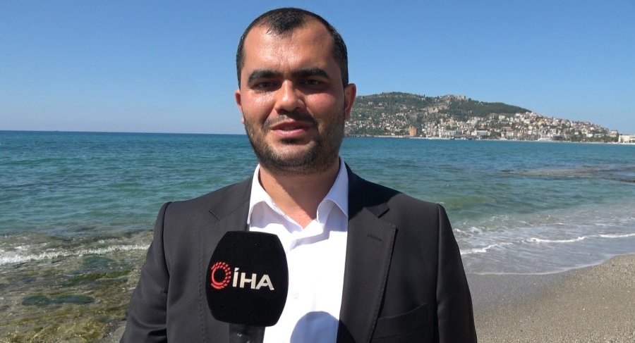 Hırsız Karganın ’balık’ Ziyafeti Güldürdü