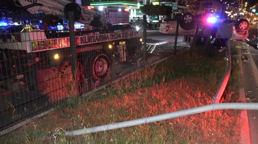 Alanya’da Takla Atan Otomobil Hurdaya Döndü: 2 Yaralı