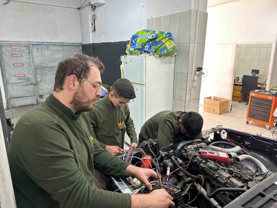 Sanayiye Mühendis Eli Değdi