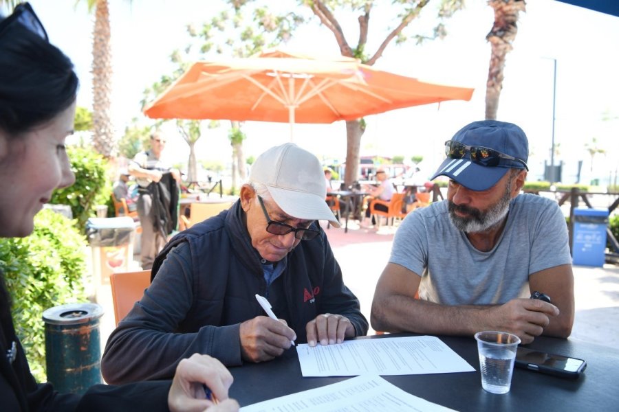 Konyaaltı Belediyesi Emekli Kahvelerinde Vatandaşlarla Bir Araya Geldi