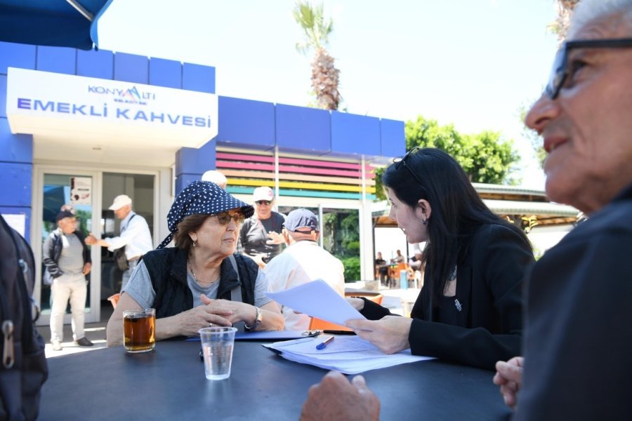 Konyaaltı Belediyesi Emekli Kahvelerinde Vatandaşlarla Bir Araya Geldi