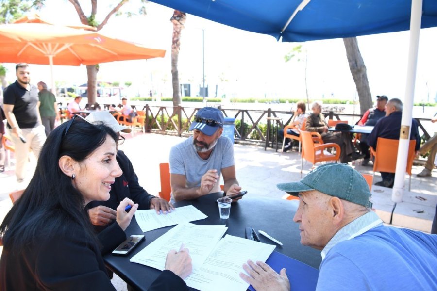 Konyaaltı Belediyesi Emekli Kahvelerinde Vatandaşlarla Bir Araya Geldi