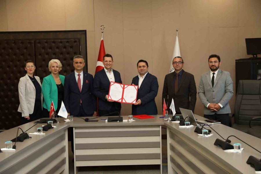 Alkü, Uluslararası İş Birliklerini Genişletiyor