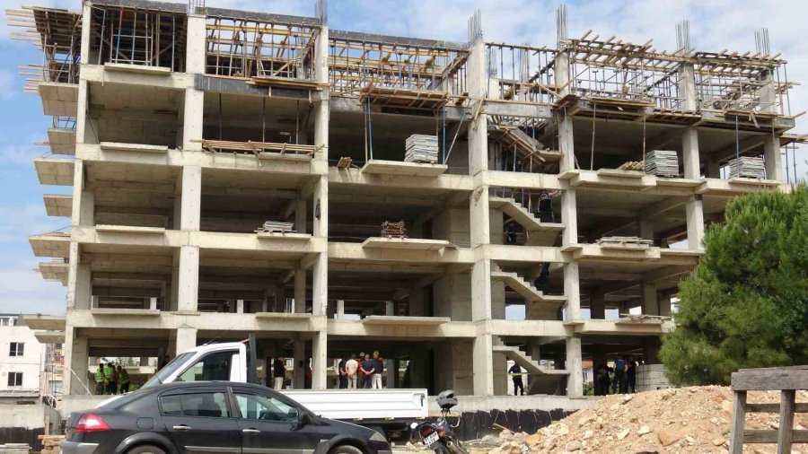 2 Ay Önce Nişanlanan İnşaat İşçisi İlk İş Gününde Hayatını Kaybetti