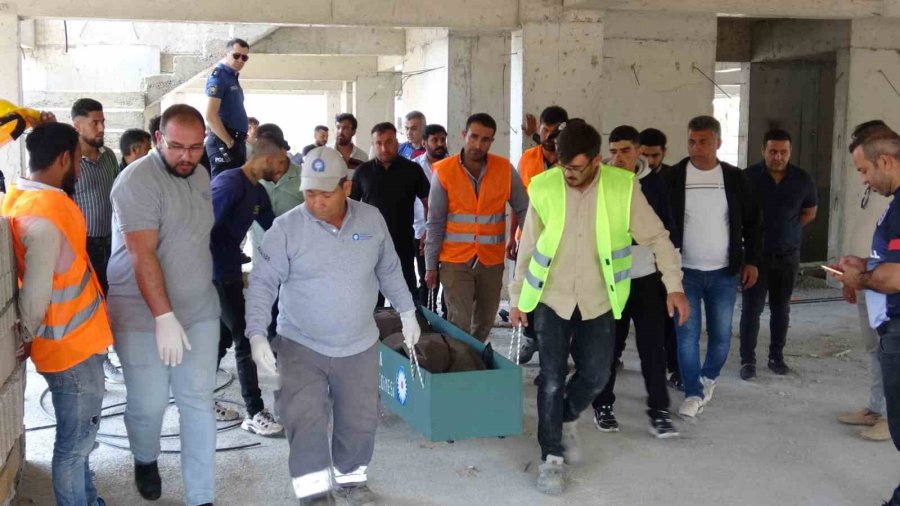 2 Ay Önce Nişanlanan İnşaat İşçisi İlk İş Gününde Hayatını Kaybetti