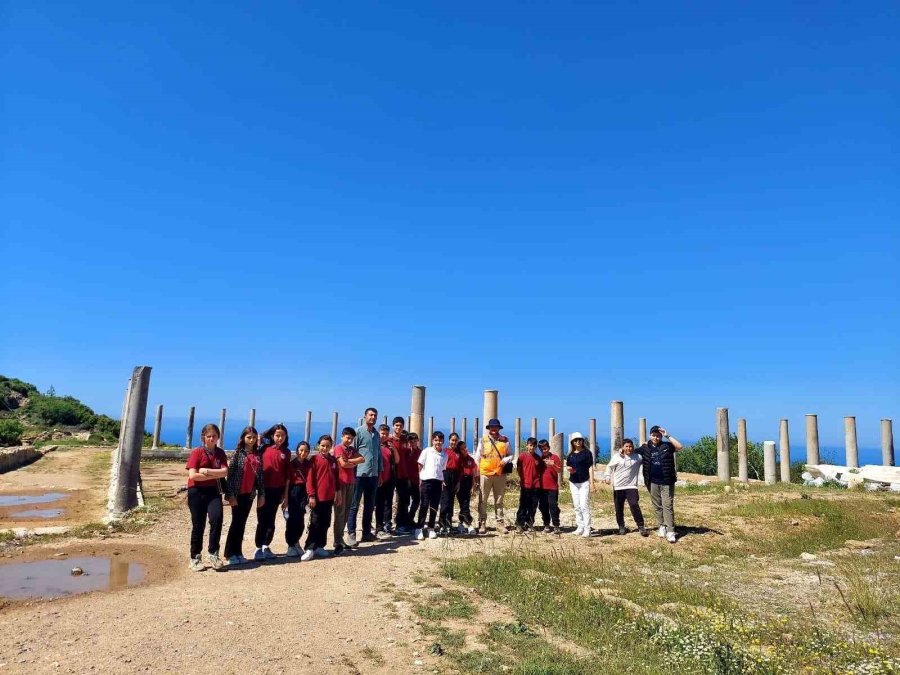 Öğrenciler Tarihe Yolculuk Etti