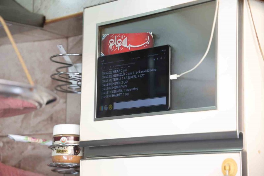 Teknolojiyi Çay Ocağı İle Buluşturdu, Yazılım Sayesinde İşleri Kolaylaştı