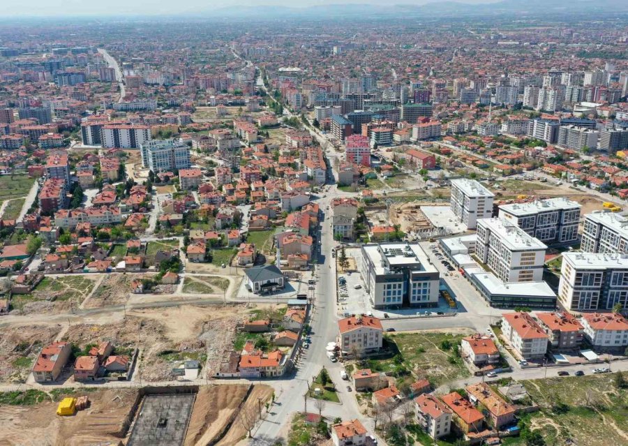 Meram’ın Yolları Genişliyor, Yeşil Alanları Çoğalıyor