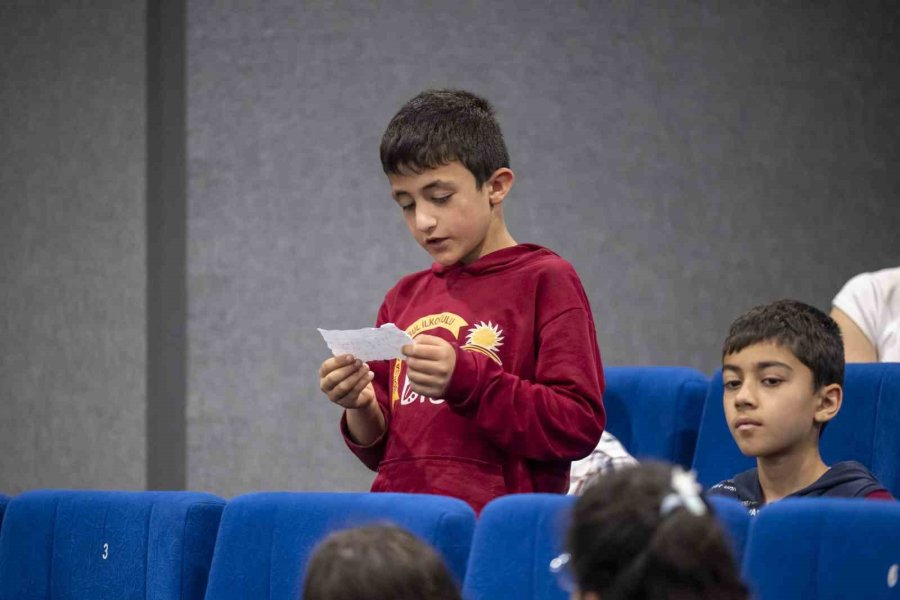 Başkan Seçer, Çocukların Sorularını Yanıtladı