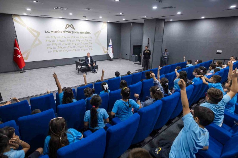 Başkan Seçer, Çocukların Sorularını Yanıtladı