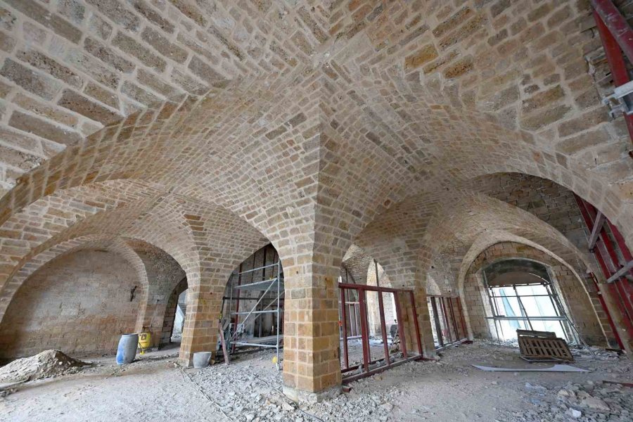 Mersin’in Hafızası Taş Bina, Kent Müzesi’ne Dönüşüyor