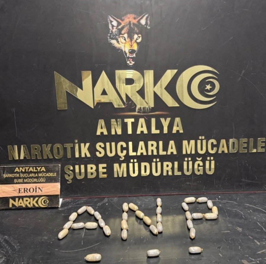 Uluslararası Uyuşturucu Ticaretine Büyük Darbe: Yuttukları Eroin Kapsülleriyle Havalimanında Yakalandılar
