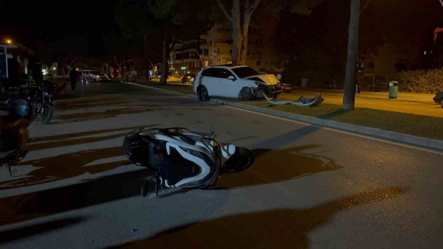 Alkollü Sürücü Ortalığı Savaş Alanına Çevirdi, Kazayı Yaralanmadan Atlattı