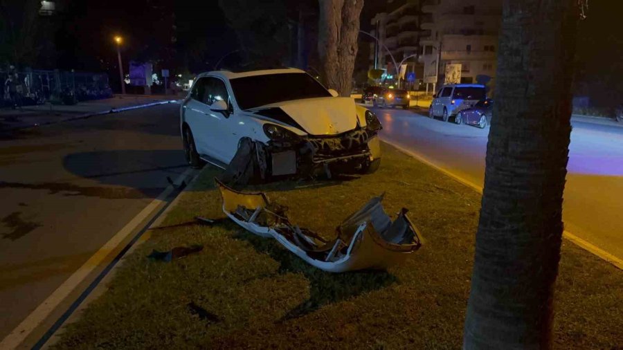 Alkollü Sürücü Ortalığı Savaş Alanına Çevirdi, Kazayı Yaralanmadan Atlattı