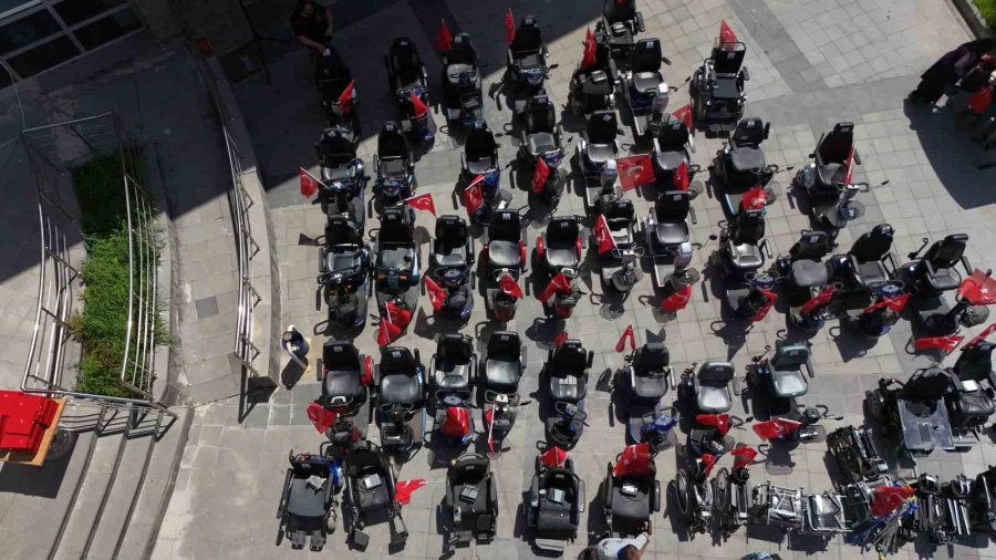 Bünyan’da Engeller El Ele Aşılıyor