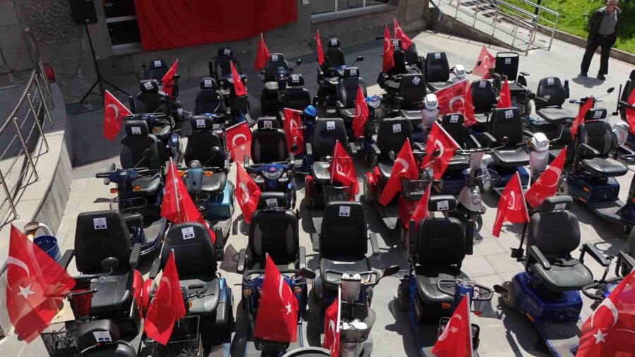 Bünyan’da Engeller El Ele Aşılıyor