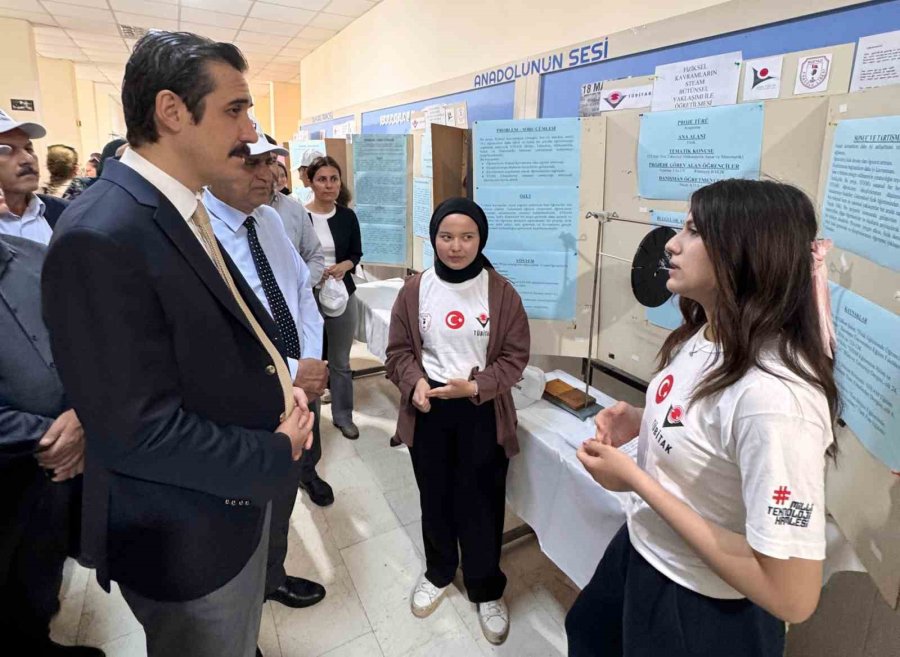 Bozyazı’da Bilim Fuarı Düzenlendi