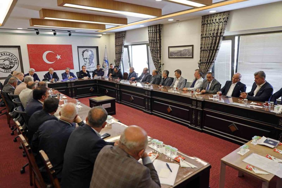 Talas Belediyesi’nde Kırsal Mahallelerin Nabzı Tutuldu