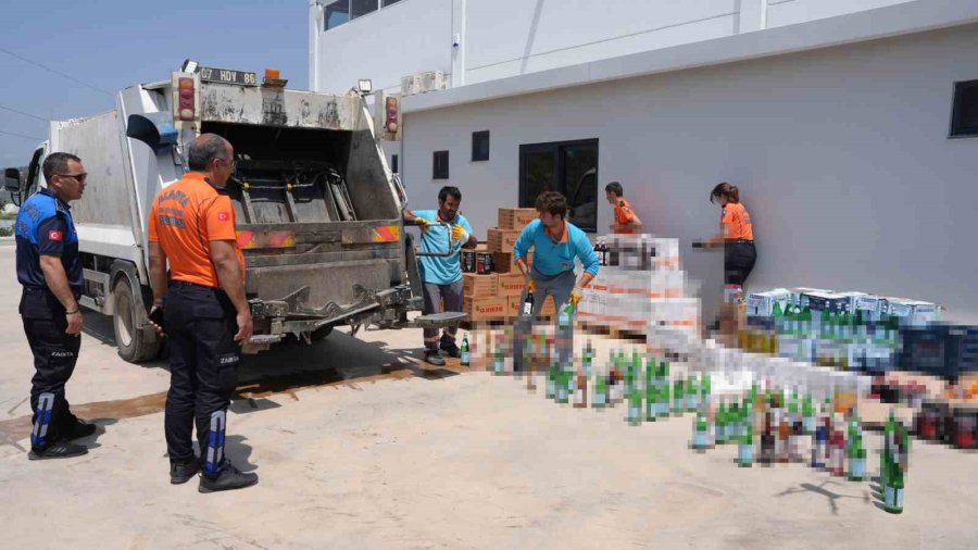 Alanya’da Toptan Gıda Deposunda Sahte Etiketleme Yapan Firma Mühürlendi