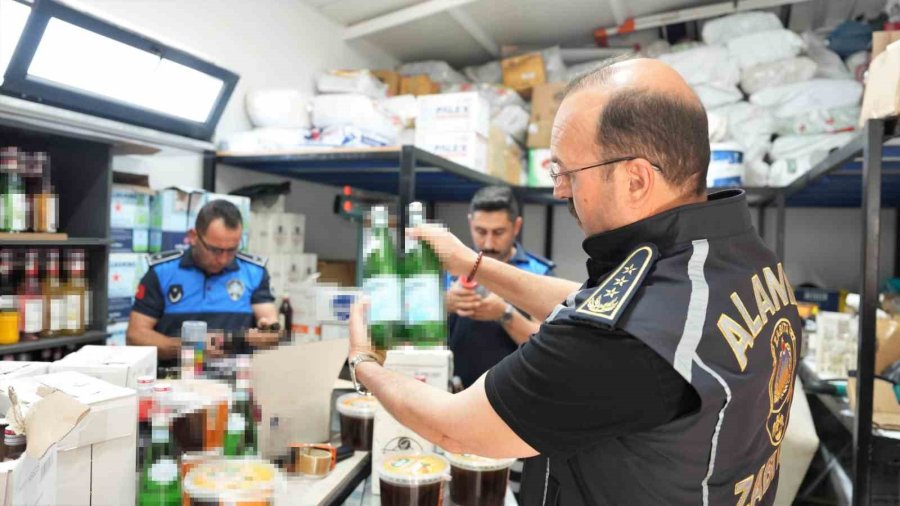 Alanya’da Toptan Gıda Deposunda Sahte Etiketleme Yapan Firma Mühürlendi