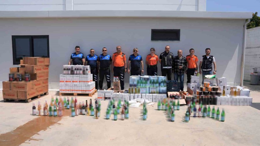 Alanya’da Toptan Gıda Deposunda Sahte Etiketleme Yapan Firma Mühürlendi