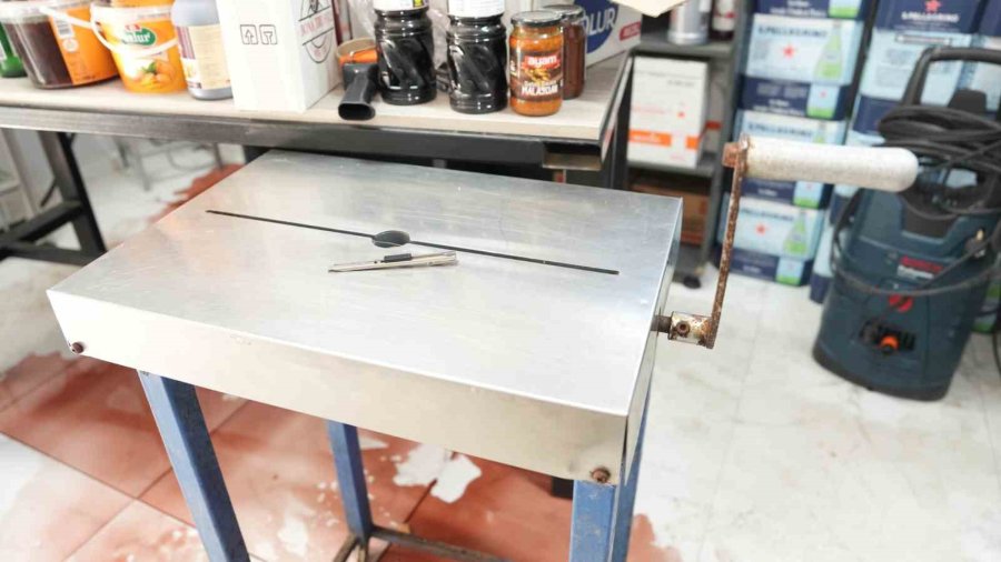 Alanya’da Toptan Gıda Deposunda Sahte Etiketleme Yapan Firma Mühürlendi