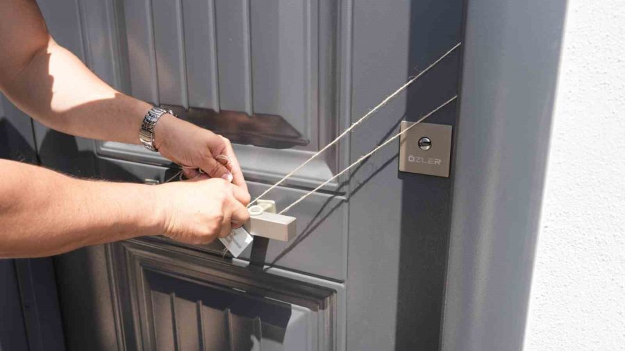 Alanya’da Toptan Gıda Deposunda Sahte Etiketleme Yapan Firma Mühürlendi