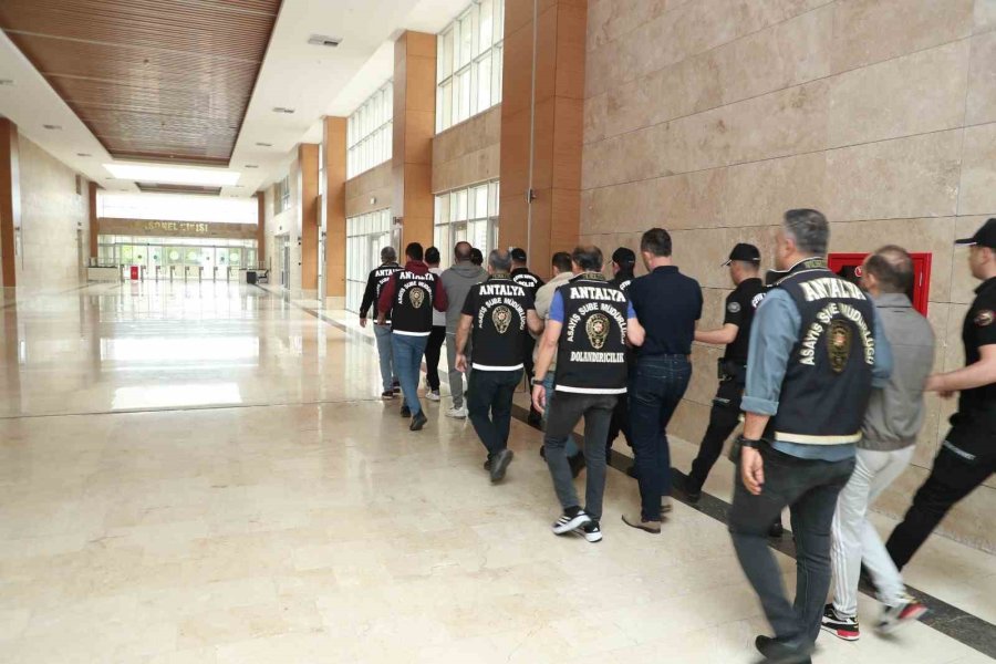 Filodan Kiraladıkları Araçları İnternet Üzerinden Satarak Dolandırıcılık Yapan 10 Şüpheli Yakalandı