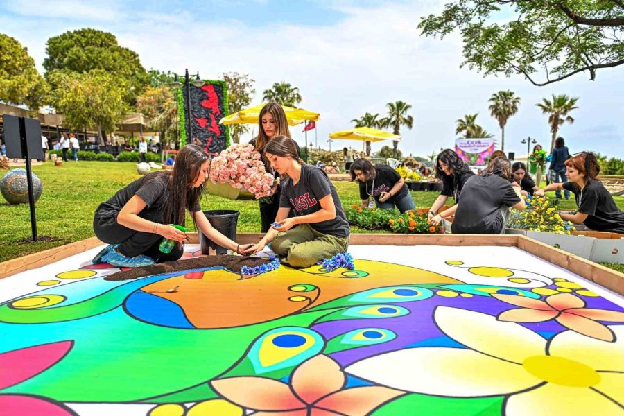 Antalya’da ‘çiçek Desenleri Günleri’ Başladı