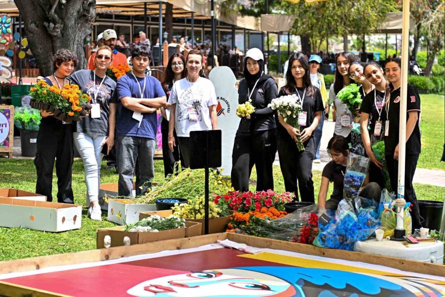 Antalya’da ‘çiçek Desenleri Günleri’ Başladı