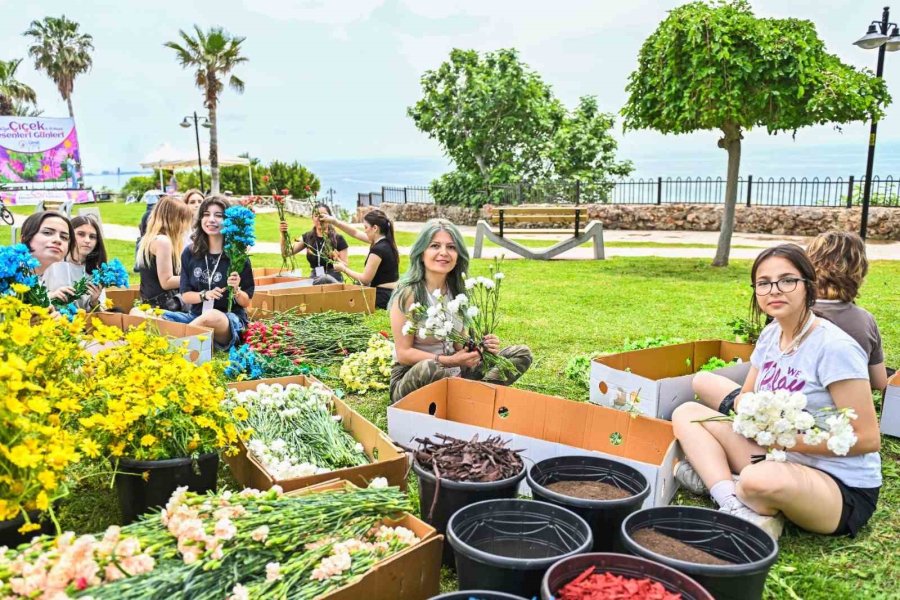 Antalya’da ‘çiçek Desenleri Günleri’ Başladı