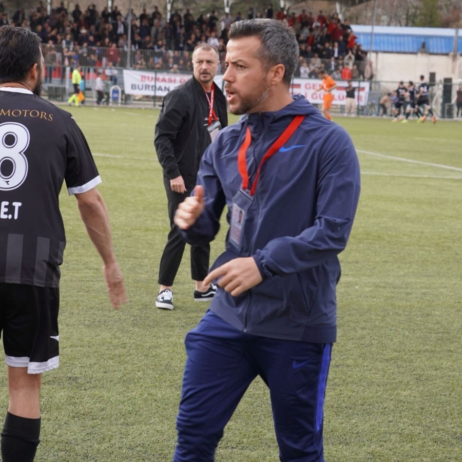 Develigücü’nde Turgut Altınkapı İle Yollar Ayrıldı