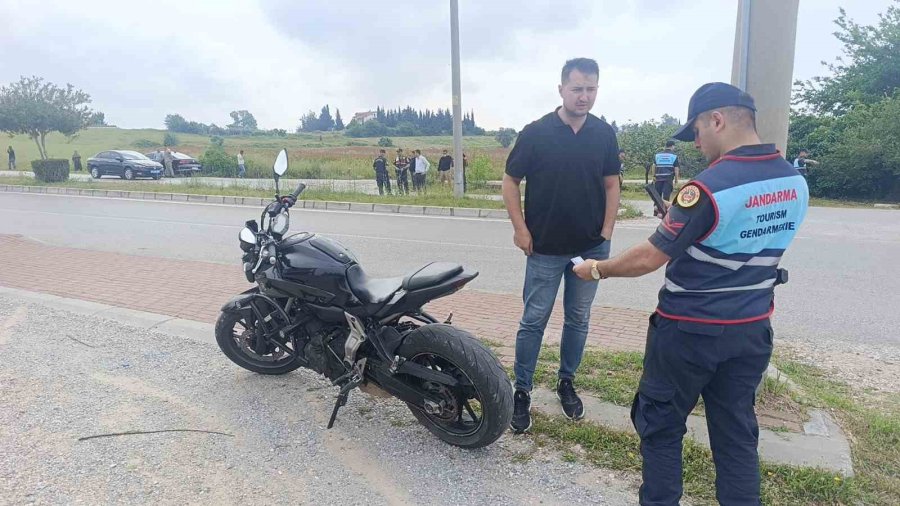 Mahkemeyi Kazanan Arazi Sahipleri Turizm Yolunu Kazıp Araç Trafiğine Kapattı