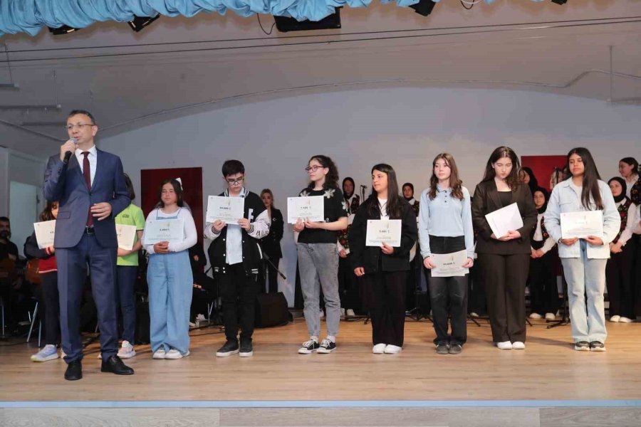 Yunus Emre, ’bir Nefes Yunus’ Programı İle Anıldı