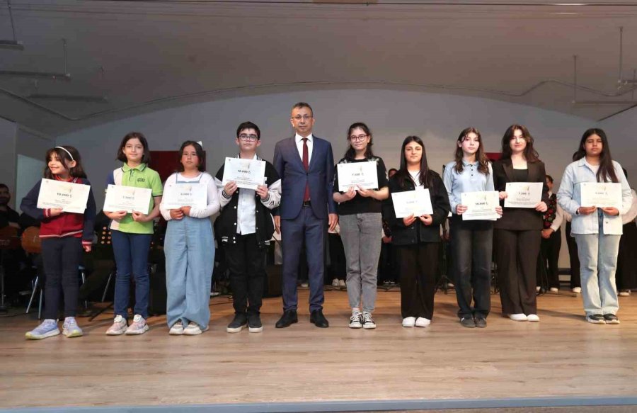 Yunus Emre, ’bir Nefes Yunus’ Programı İle Anıldı