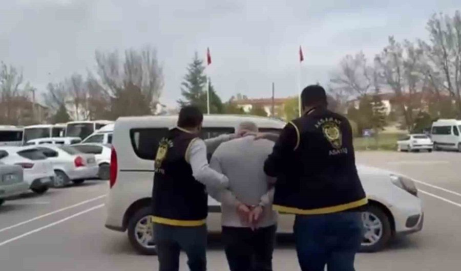 4 Milyon Liralık 7 Ton Ceviz Çaldı, Aksaray Polisinden Kaçamadı
