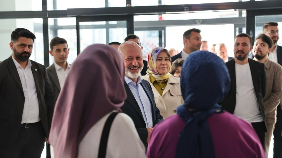 Başkan Çolakbayrakdar: "kendi Öz Kaynaklarıyla Türkiye’de Sayılı, Vizyonuyla Öncü Bir Belediyeyiz"