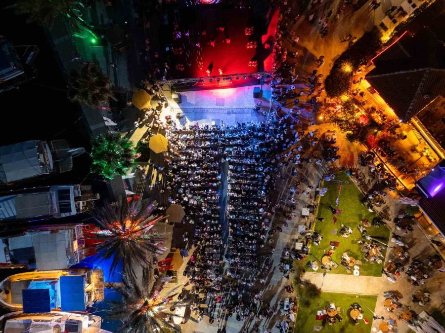 Manavgat’ta Dans Ve Müzik Festivaline Görkemli Açılış